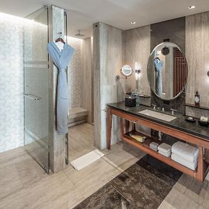 Beach King Room